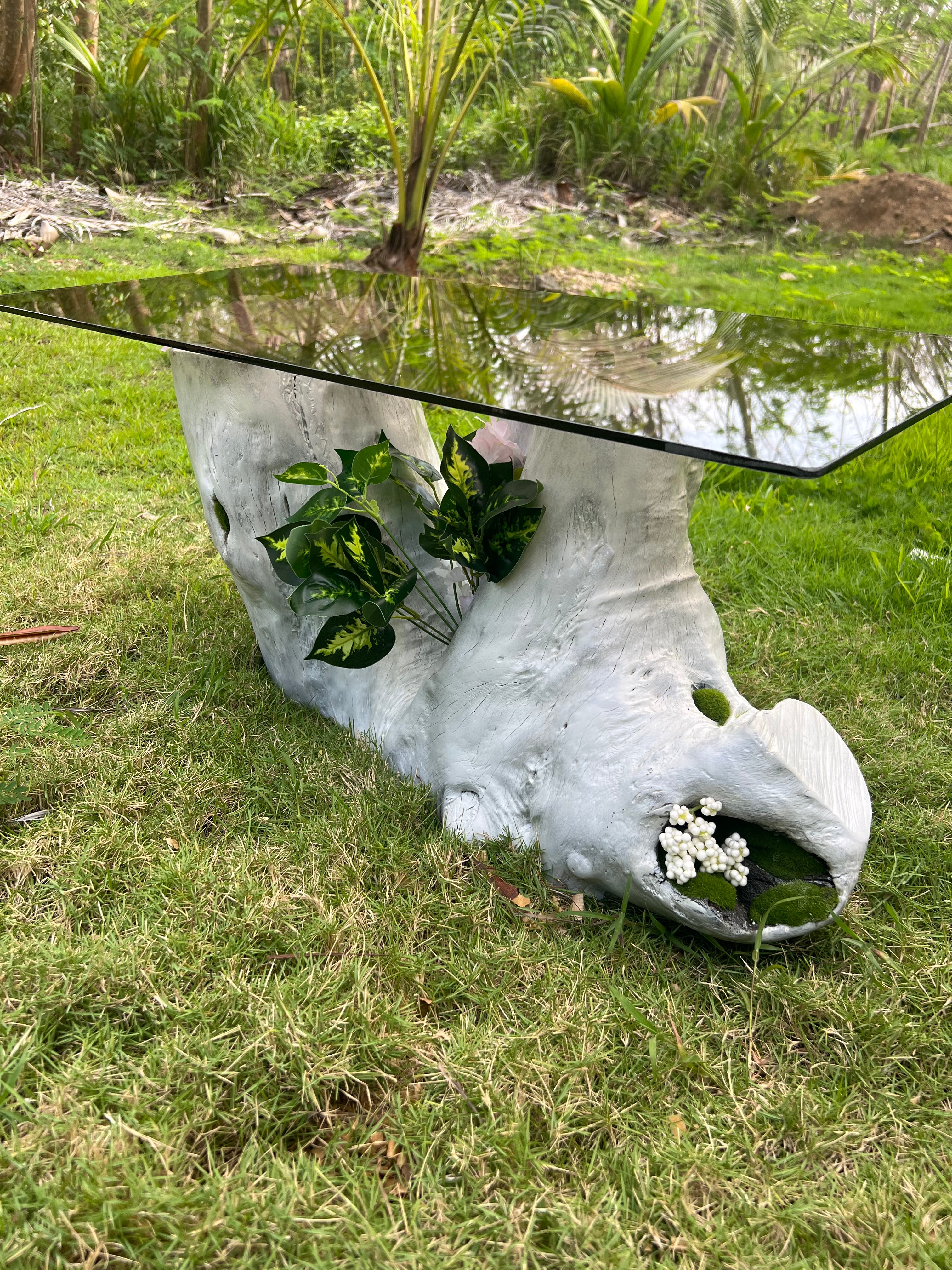 Handmade Casuarina Wood Coffee Table with Vase Feature